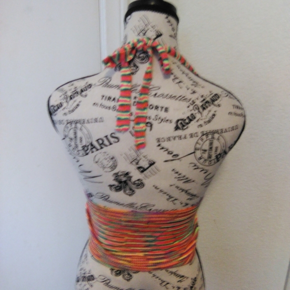 NEW Knit crop halter - Picture 3 of 4